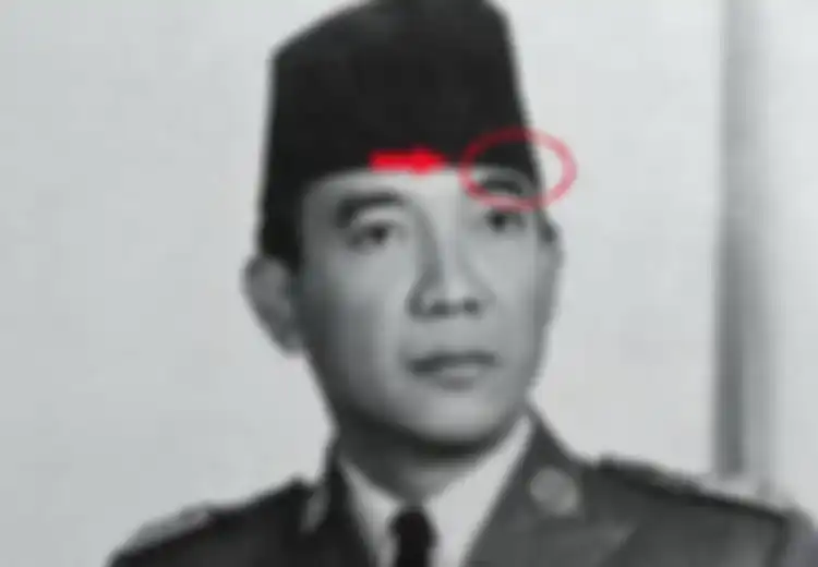 Selalu Tampil Necis dan Parlente, Selain Sebagai Simbol Perjuangan, Ada Alasan Khusus Ini Mengapa Bung Karno Pakai Peci Selalu Miring