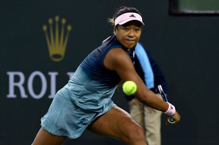 Petenis putri asal Jepang, Naomi Osaka, saat berlaga melawan Kristina Mladenovic (Prancis) di babak kedua BNP Paribas Open 2019, Indian Wells, Kalifornia, Sabtu (9/3/2019).