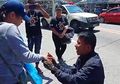 Lamaran Pria Ini Dianggap Lamaran Paling Buruk Di Dunia Sampai Membuat Pacarnya Bingung, Bagaimana Aksinya Dan Jawaban Calonnya?