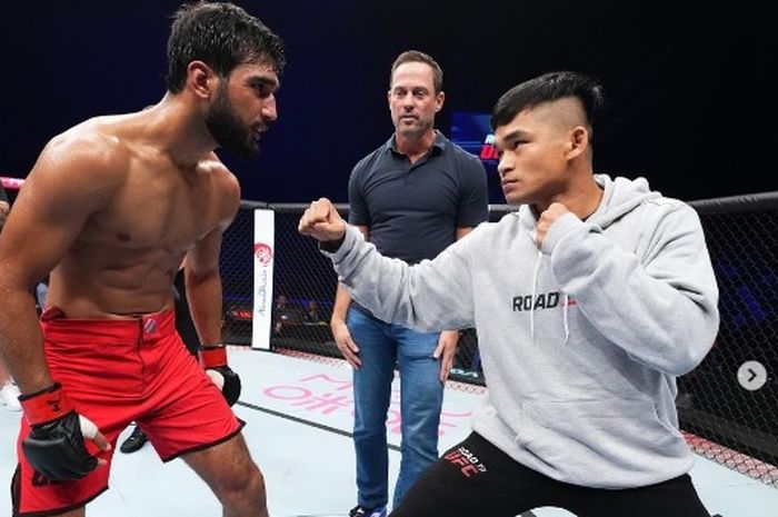 Jagoan India, Anshul Jubli sesumbar menyebut level petarung Indonesia yang lolos ke final Road to UFC, Jeka Saragih di bawahnya.