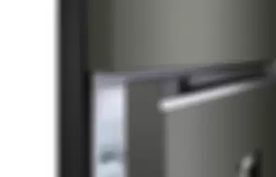 Dispenser pada bilah pintu kulkas inverter LG 2 pintu, lebih hemat listrik. 