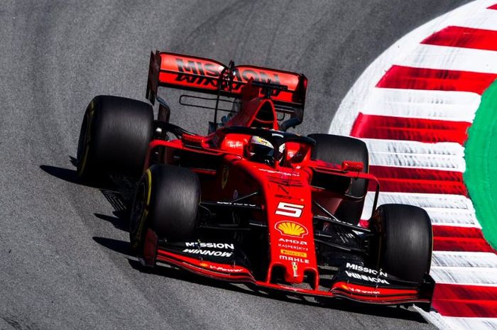 Aksi pembalap Ferrari, Sebastian Vettel di seri F1 Spanyol 2019, Minggu (12/5/2019)