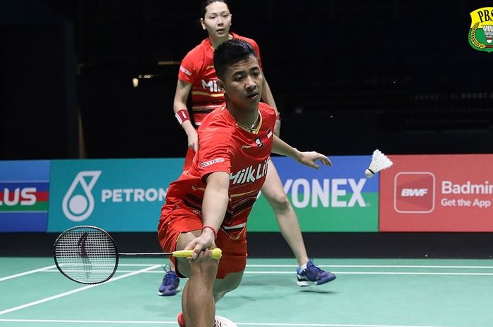Ganda campuran Indonesia, Dejan Ferdinansyah/Gloria Emanuelle Widjaja, saat tampil pada babak pertama Malaysia Open 2024 di Axiata Arena, Kuala Lumpur, Malaysia, 10 Januari 2024.