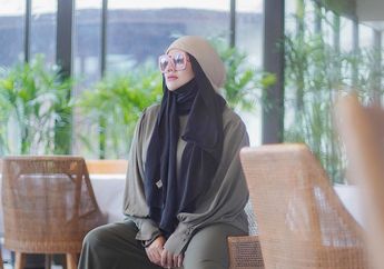 Pernikahannya Porak-poranda Gegara Suaminya Jatuh ke Pelukan Jennifer Dunn, Sarita Abdul Mukti Peringatkan para Lelaki Agar Tak Tergoda Rayuan Pelakor: Kalau Maksiat, Kamu Udah Diambil Sama Iblis
