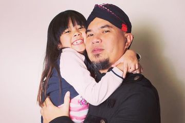 Ahmad Dhani bersama Safeea Ahmad