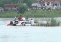 Kecewa dan Marah, Pria di India Ini Buang BMW Hadiah dari Orangtua ke Sungai Karena Inginkan Jaguar
