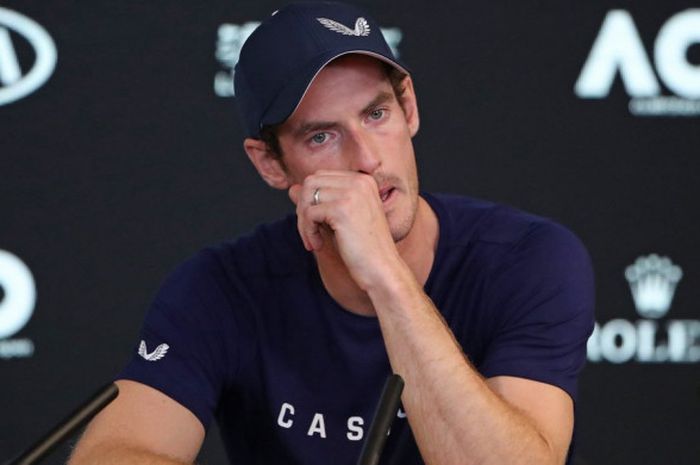 Andy Murray saat menghadiri sesi konferensi pers jelang Australian Open 2019 yang digelar Jumat (11/
