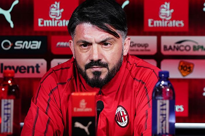 Pelatih AC Milan, Gennaro Gattuso, dalam konferensi pers jelang laga pekan ke-31 Liga Italia versus Juventus pada 6 April 2019 di Stadion Allianz, Turin.