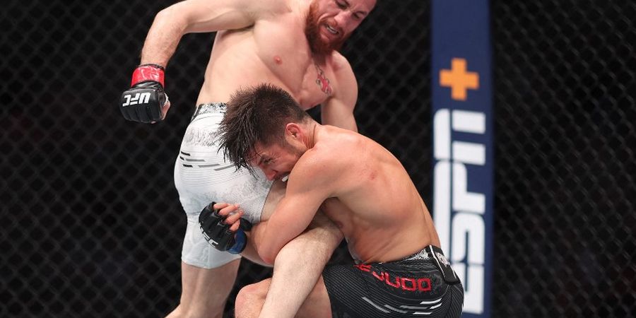 Hasil UFC 298 - Mantan Raja 2 Divisi Dipermalukan dan Digendong, Henry Cejudo Dihancurkan Merab Dvalishvili