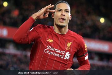 10 Bek Terbaik Sepanjang Sejarah Liga Inggris Virgil Van Dijk Cuma Nongkrong Di Posisi Ini Semua Halaman Bolastylo Bolasport Com