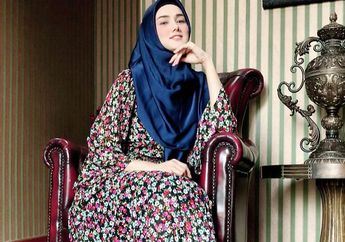 Istri Ahmad Dhani Mulan Jameela Jadi Sorotan Saat Pakai Gamis Syar'i Sambil Jinjing Tas Mewah Ratusan Juta Rupiah