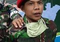 Tampak Meyakinkan dengan Setelan Lengkap Seragam TNI AD Plus Baret Merah Kebangaan, Kopassus Gadungan Ini Ngaku-ngaku Berdinas di Pusdiklatpassus Batujajar, Langsung Tak Berkutik Saat Dicokok di Warung Makan