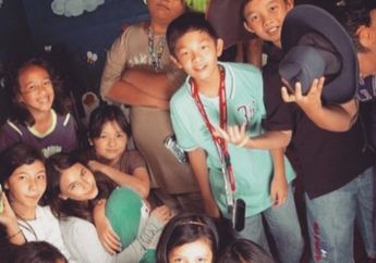 Intip Foto Shaloom Razade dan Valerie Thomas Saat Masih SD. Imut!