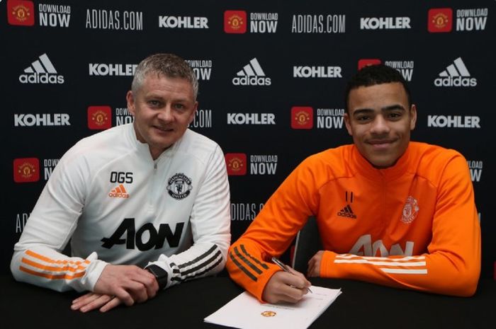 Manchester United memperpanjang masa kerja pemain muda mereka, Mason Greenwood (19), selama empat tahun ke depan. 