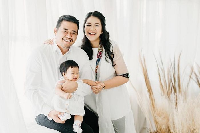Keluarga Kahiyang Ayu dan Bobby Nasution