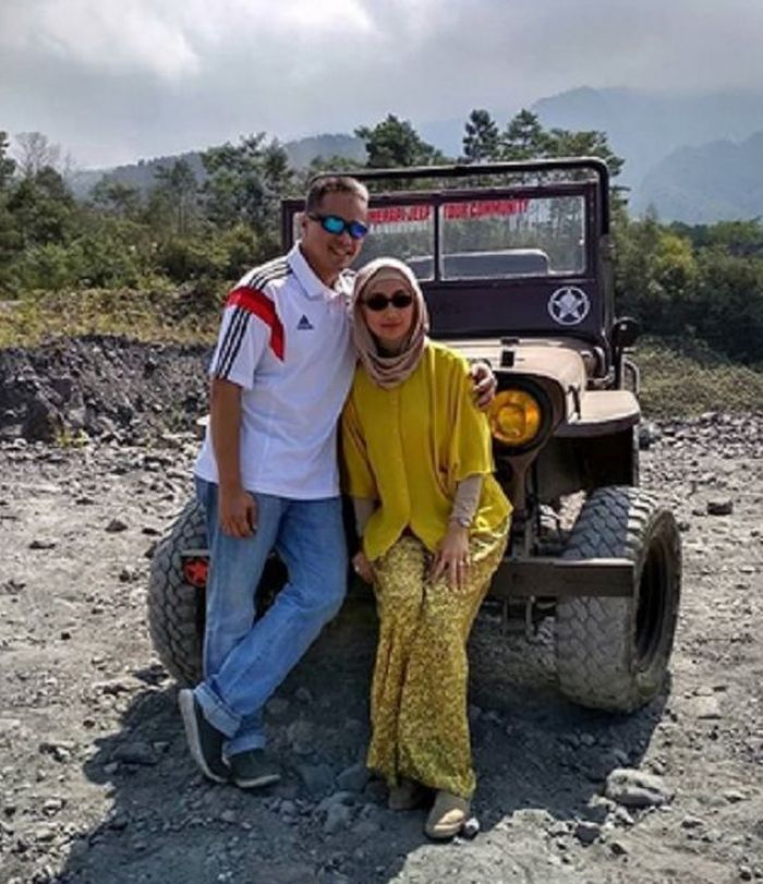 Batal Nikah Dengan Irwan Mussry, Profesi Pacar Baru Desy Ratnasari Kini