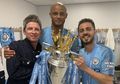 Selebrasi Juara, Noel Gallagher Nyanyi 'Wonderwall' Bareng Para Pemain Manchester City
