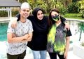 Tidak Kalah dengan Raffi Ahmad, Rieta Amilia Ternyata Miliki Rumah dengan 30 Kamar dan Dilengkapi Lift Serta Alat Fitness Canggih
