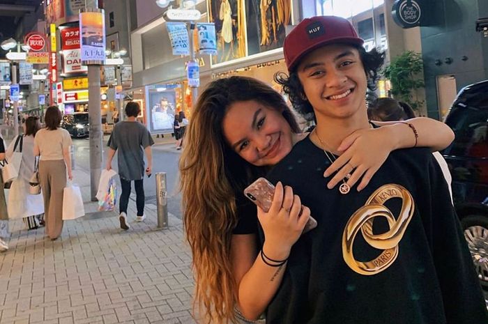 Membahas Profil Perbedaan Umur Chelsea Islan Dan Bastian Terbaru