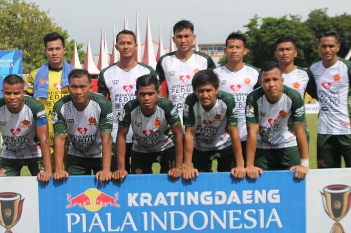 Skuat Tira Persikabo saat bertandang ke markas Semen Padang pada laga leg pertama 32 besar Piala Indonesia di Stadion Haji Agus Salim, Padang, 25 Januari 2019.