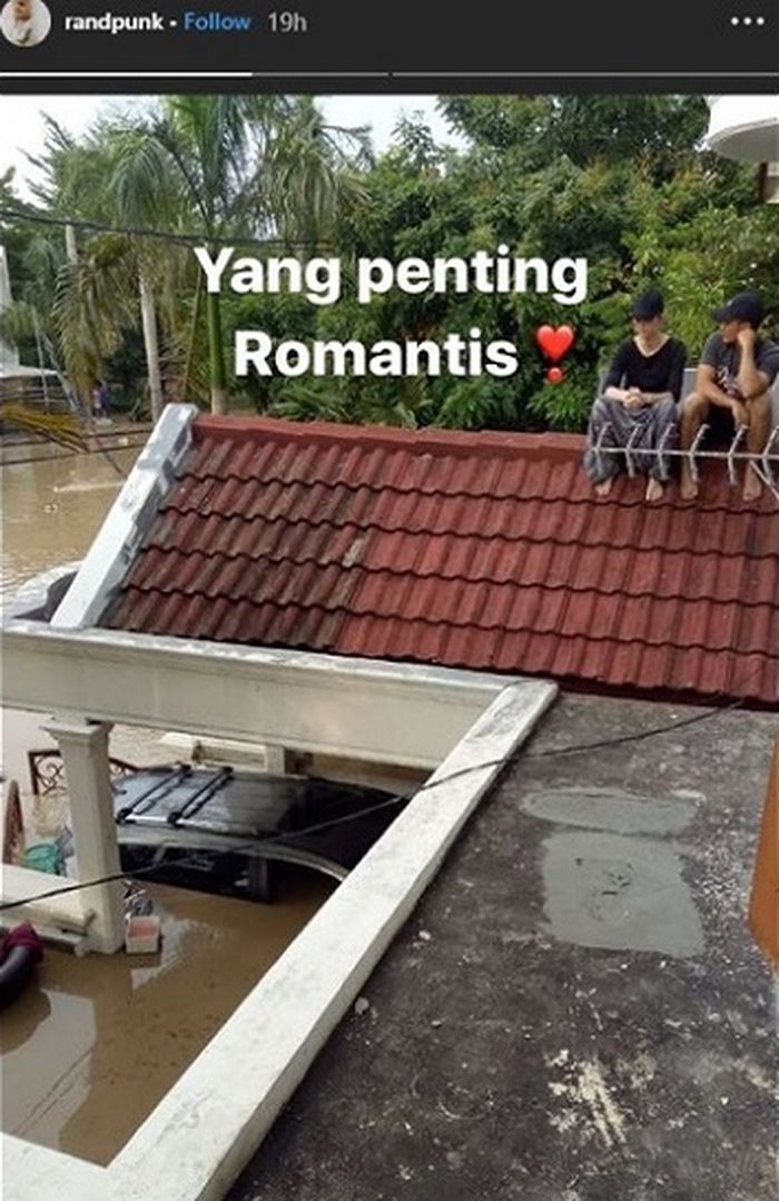 Banjir di rumah Randy Pangalila 