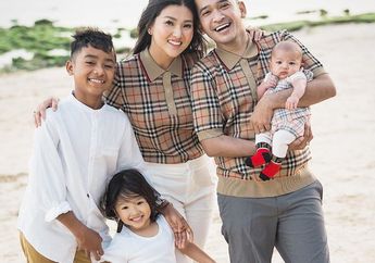 Bak Malaikat yang Ditakdirkan Jadi Perantara Tuhan, Wanita Ini Ternyata Berjasa Lambungkan Nama Betrand Peto hingga Pertemukan sang Bocah dengan Ruben Onsu yang Mengangkatnya Jadi Anak!
