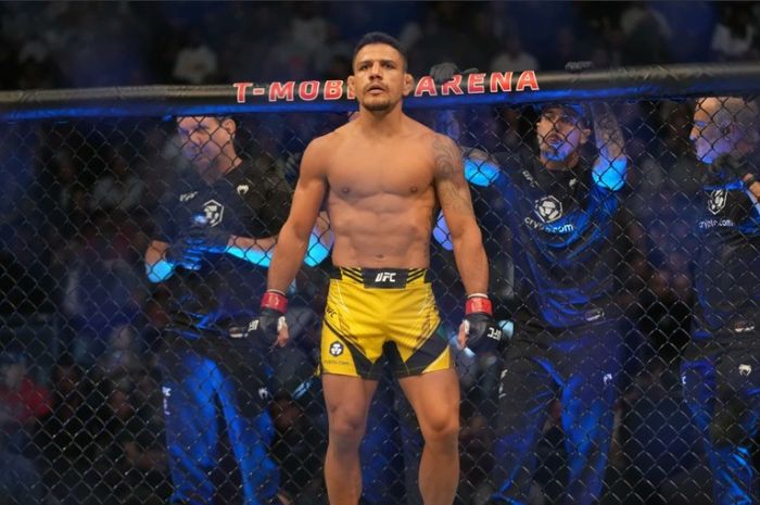 Mantan juara kelas ringan UFC, Rafael dos Anjos, memberikan klarifikasi soal rumor sabungan dengan Arman Tsarukyan