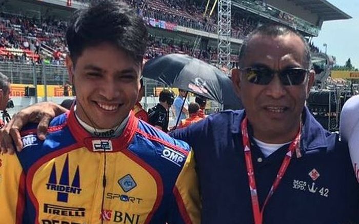 Maxwell Armand dan anaknya  