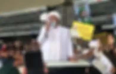 Habib Rizieq Shihab pulang, fasilitas Bandara Soekarno-Hatta rusak saat penyambutan.