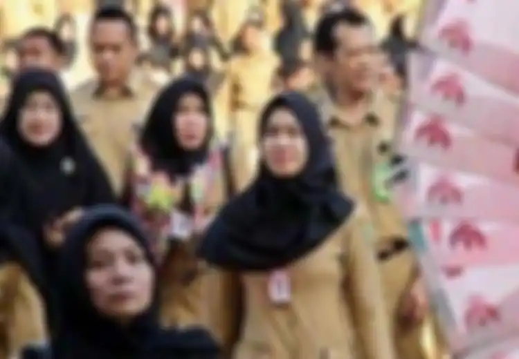 Membandingkan Upah Minimum Pekerja Swasta versus PNS, Mana yang Lebih Besar dan Menjadi Pilihan Anda?