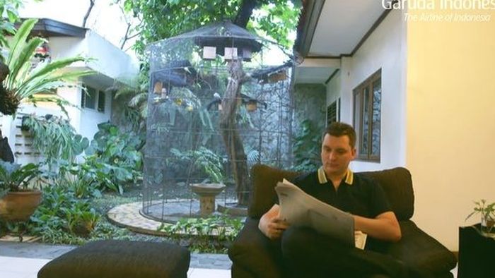 Pemandangan rumah Maudy Koesnaedi