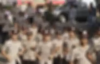 Ilustrasi CPNS Polri 2021 (Sejumlah anggota polisi berlari menuju gedung pertemuan setelah pembukaan pendidikan Setukpa Polri angkatan ke-49 oleh Kapolri Jenderal Idham Azis di Sukabumi, Jawa Barat  pada 3 Maret 2020). 