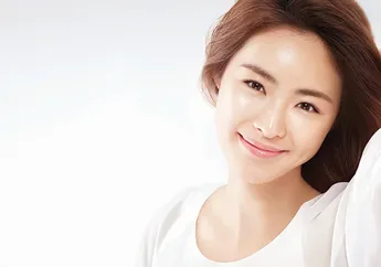 Yuk, Lakukan 5 Hal Ini Sebelum Tidur Biar Wajah Jadi Glowing Keesokan Paginya!