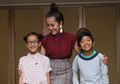 Merdu! Kedua Anak Widi Mulia Cover Lagu 'Tanah Airku' dengan Gitar