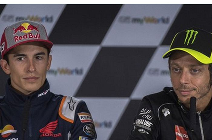 Dua pembalap juara dunia di MotoGP, Marc Marquez (kiri) dan Valentino Rossi (kanan).