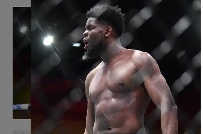 Kennedy Nzechukwu mengalahkan Carlos Ulberg di UFC 259