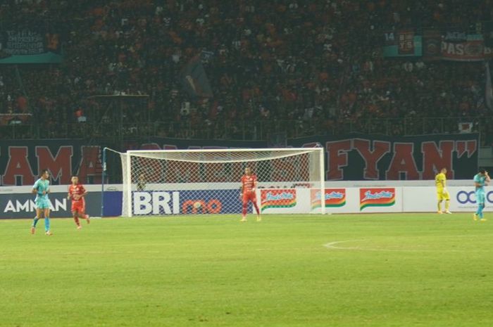 Kualitas rumput Stadion Patriot Candrabhaga diejek media Vietnam jelang FIFA Matchday Indonesia versus Burundi.