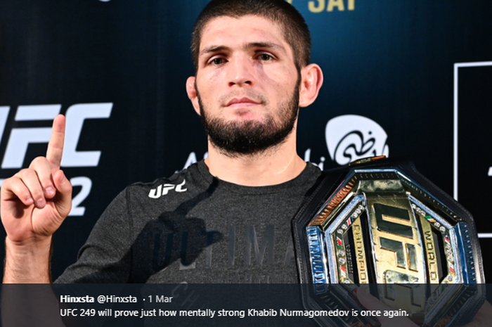 Pelukan maut petarung UFC asal Rusia, Khabib Nurmagomedov, dulu pada 19 April 2014 berhasil jadi jalan kalahkan Rafael dos Anjos. 