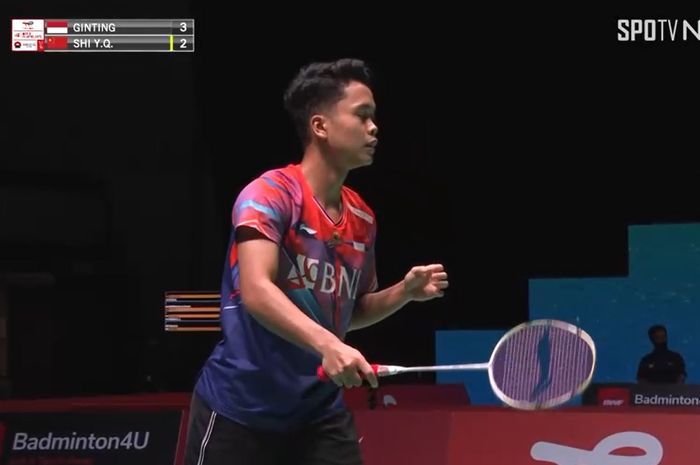 Tunggal putra Indonesia, Anthony Sinisuka Ginting saat menghadapi Shi Yu Qi di babak 16 besar Kejuaraan Dunia 2022, Kamis (25/8/2022).