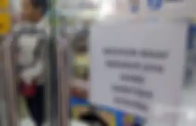 Di Tengah Wabah Virus Corona, Pria Ini Menimbun 17 Ribu Botol Hand Sanitizer Tapi Malah Tidak Tahu Di mana Bisa Menjualnya