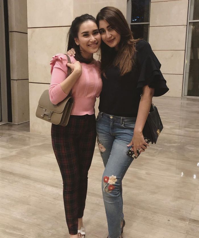 Gaya sederhana Ayu Ting Ting