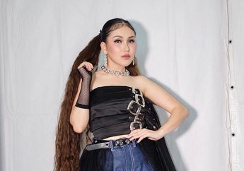 Ayu Ting Ting Ajak Pembalap Moto GP ke Ruangan Pribadi hingga Dirangkul, Wendy Cagur Langsung Bereaksi!