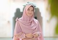 Cantiknya Alyssa Soebandono Dengan Balutan Dress Pink dan Hijab Syari Santun