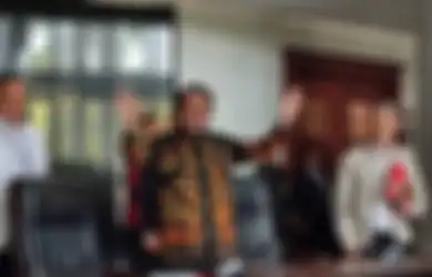 Dianggap Mudahkan Jalan Gibran, Dicopot Jadi Ketua MK,  Sosok Anwar Usman Ternyata Pernah Jadi Guru Honorer