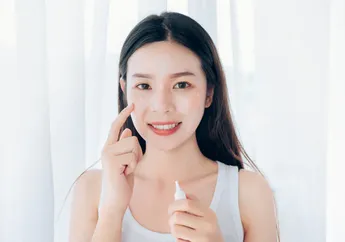 4 Serum di Bawah 20 Ribu Ini Efektif Buat Cerahkan Wajah Kusam Lho!