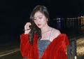 Pamer Pundak, Febby Rastanty Tampil Seksi nan Modis Kala Foto di Hollywood