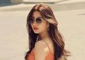 Lihat Tampilan Bintang Korea Suzy dengan Dress Batik Saat Acara Paris Fashion Week yang Bikin Heboh Netizen