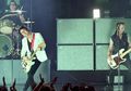Rayain 25 Tahun Album Dookie, Green Day Bawain 'Basket Case' di AMA 2019