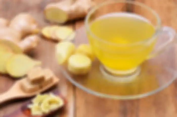 Cuma rutin minum air rebusan jahe, rasakan hal istimewa yang terjadi pada tubuh Anda. Antara lain manfaatnya untuk pencernaan.
