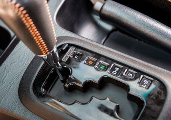 Bisa Bikin Mesin Jebol, Ladies Pengguna Mobil Matik Keywordnya Jangan Buru-Buru
